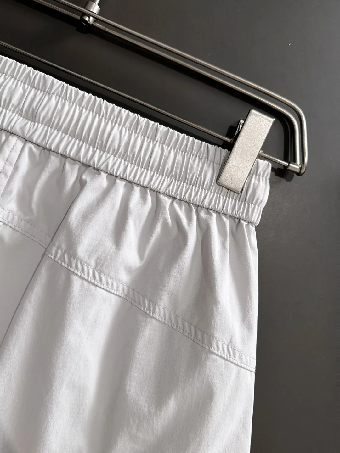 🅿️330 next day shipping, high-end goods, Stone Island 2025 spring and summer new elastic band casual shorts, counter-customized fabrics, high breathability and comfort, impeccable details, brand element design concept, reflecting high quality. It feels delicate and soft! It presents a casual cut and the upper body shape is great! Size: M-4XL
